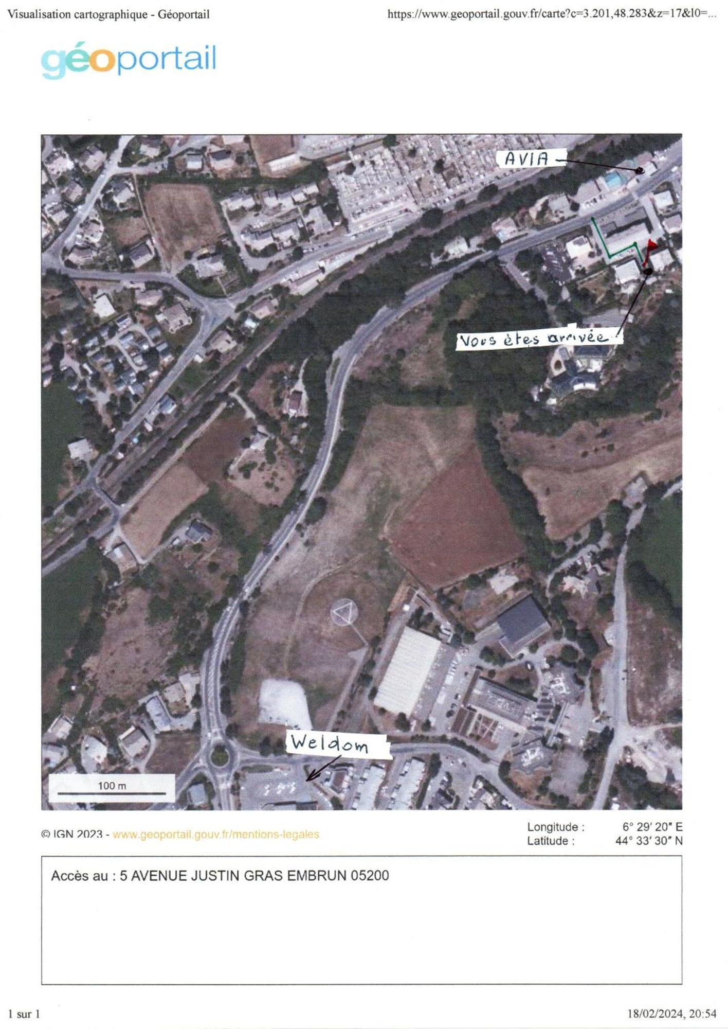 埃姆布能Vue Sur Les Montagnes公寓 外观 照片