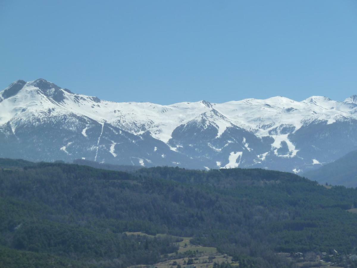 埃姆布能Vue Sur Les Montagnes公寓 外观 照片